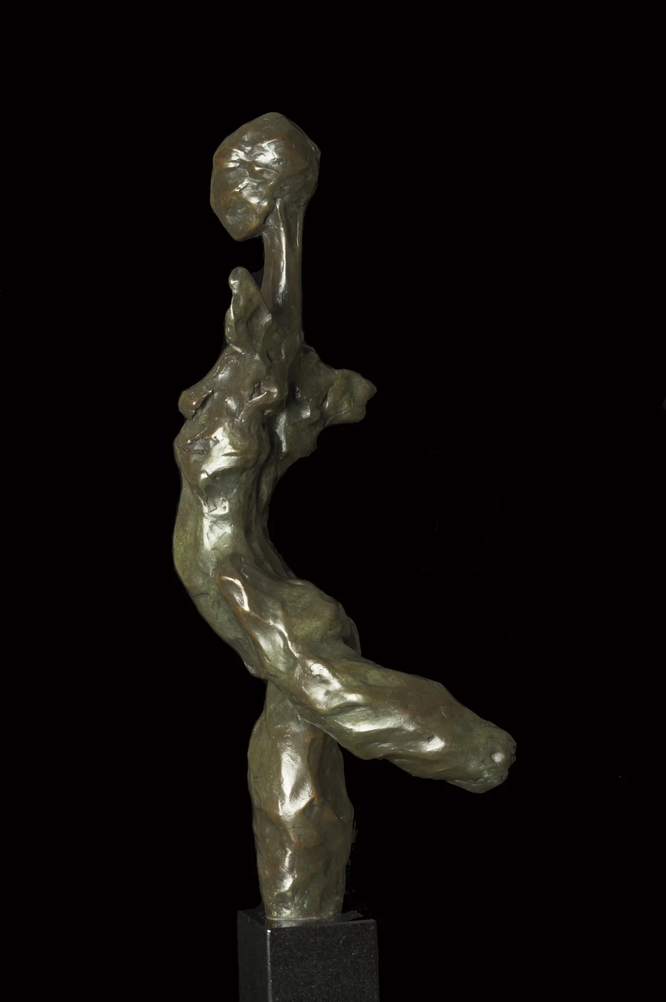 art statues Lliphook